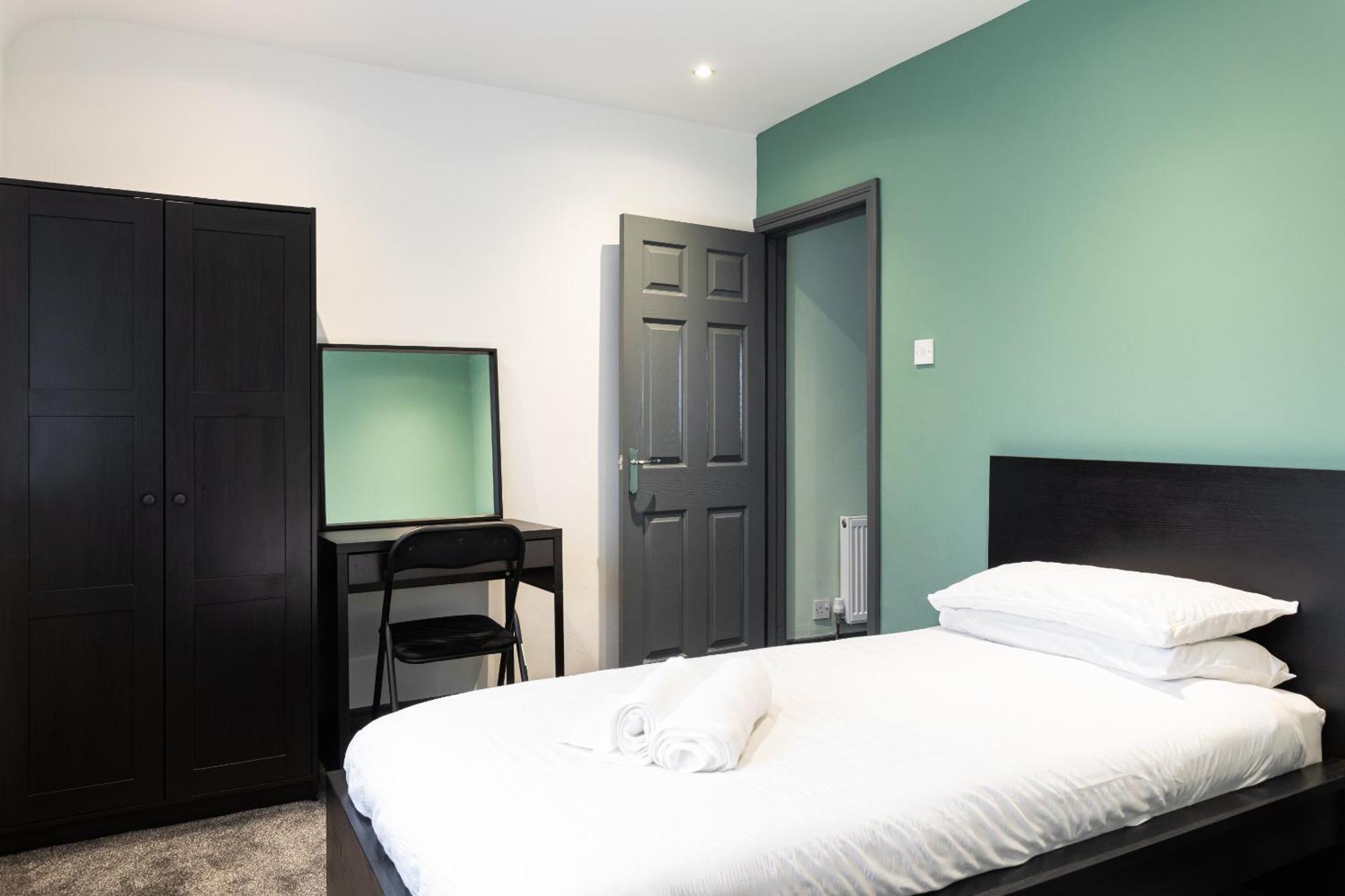 Fully Refurbished North Belfast Home 2 Экстерьер фото