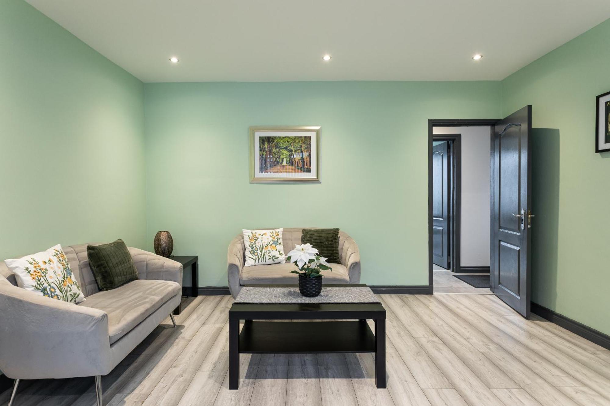 Fully Refurbished North Belfast Home 2 Экстерьер фото