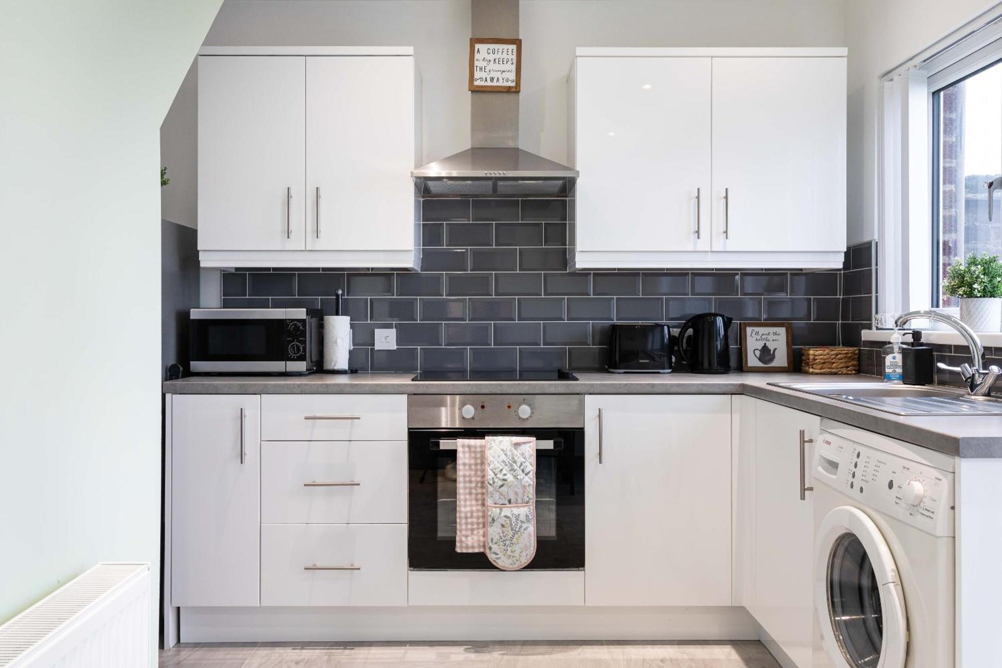 Fully Refurbished North Belfast Home 2 Номер фото